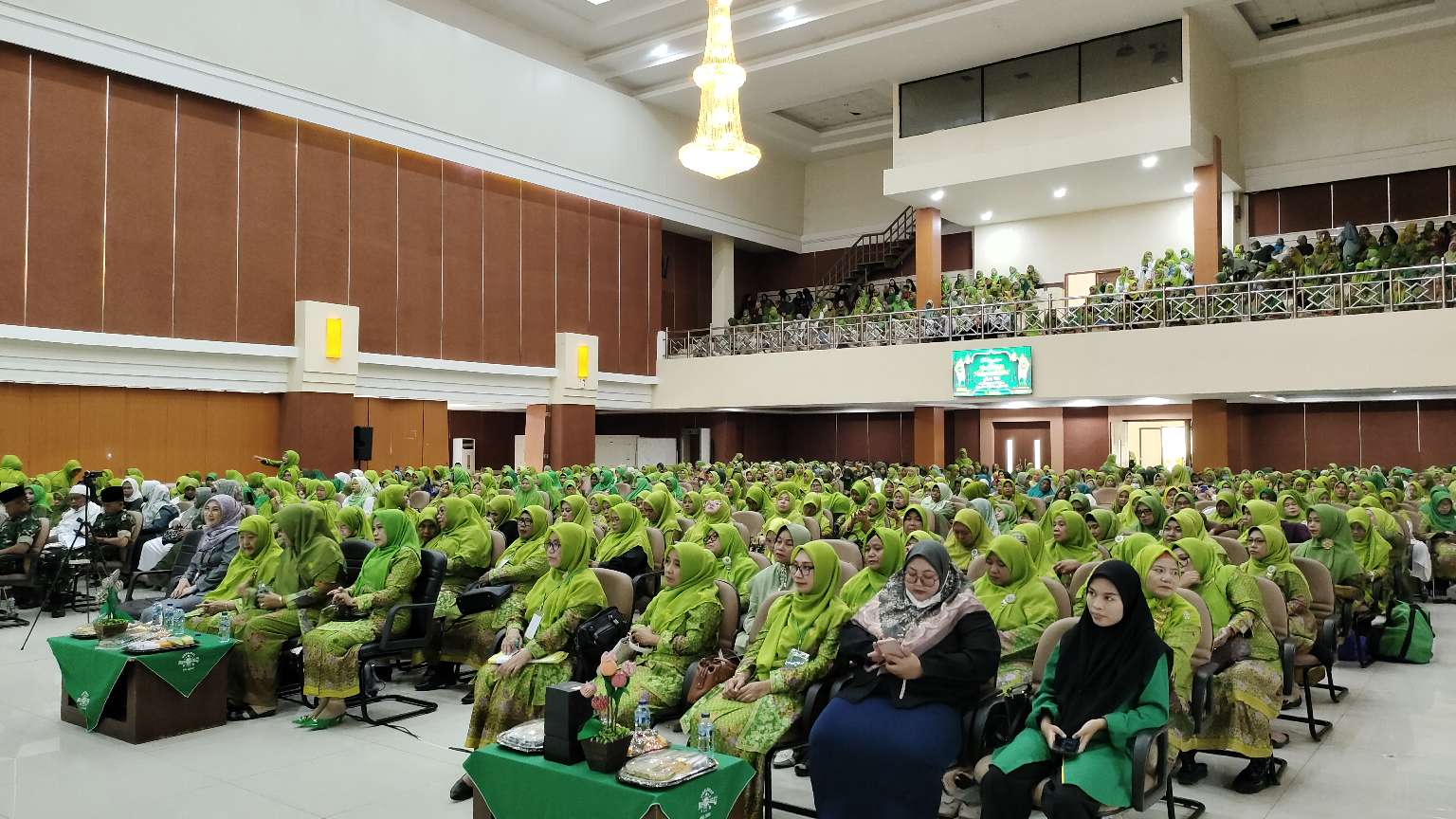 Ribuan Kader Muslimat NU Meriahkan Peringatan Maulid Nabi Peringatan