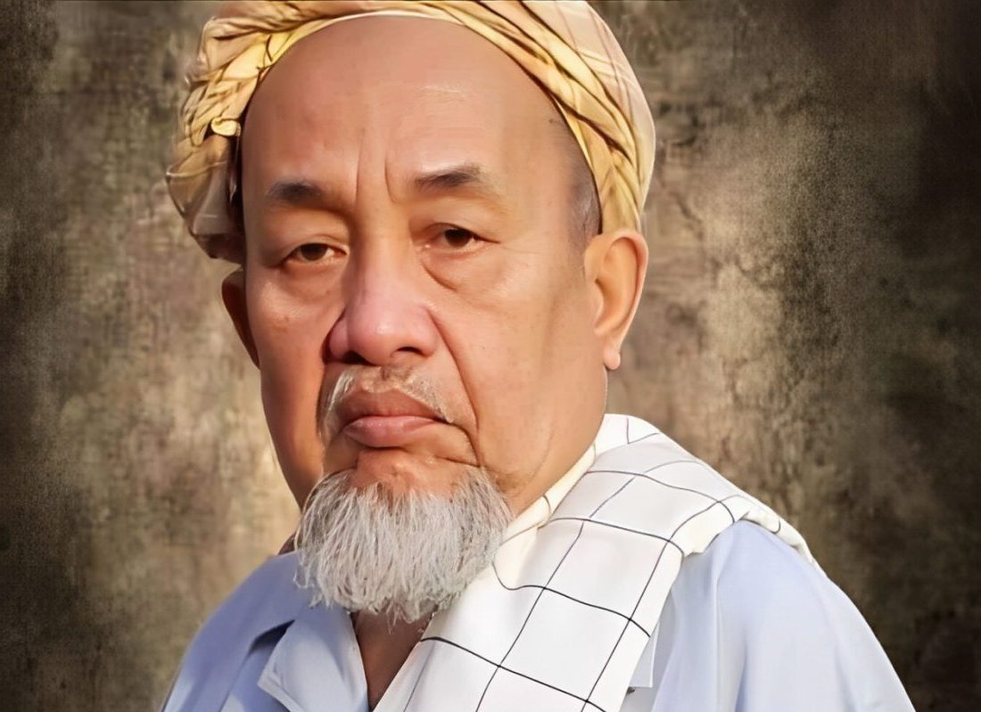 Kiai Zubair Muntashor, Cicit Syaikhona Cholil Bangkalan Wafat ...